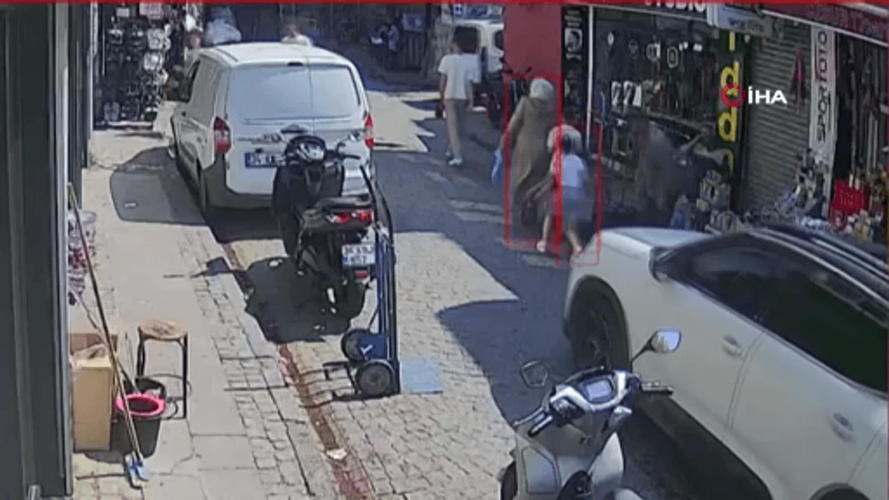 Motosikletli kuryeyi şoke eden tokat